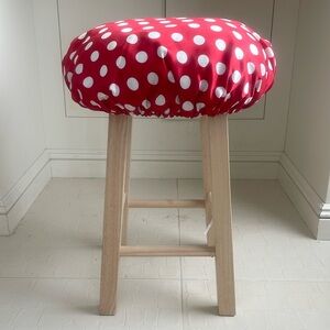 Mushroom stool with removable cover